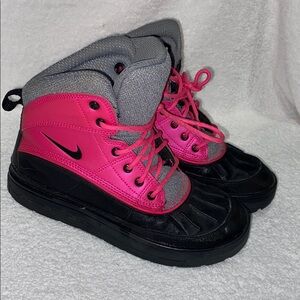 Nike Girls Acg Woodside 2 Duck Boots Leather Pink Gray Color Block 5y